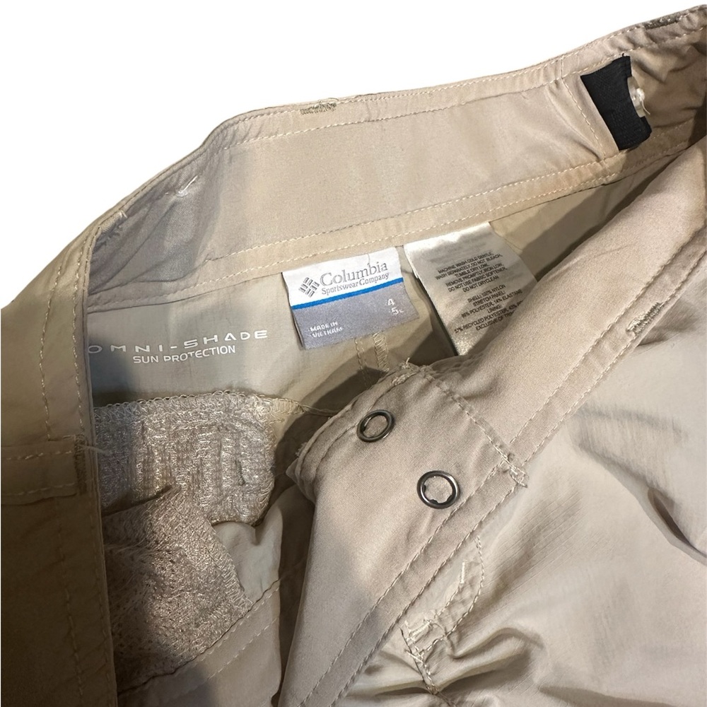 Columbia Beige Cargo Shorts - Picture 2 of 6